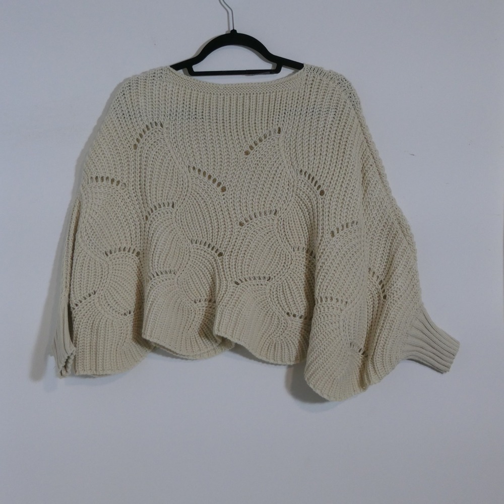 Women Poncho OS Cream Handmade Knit Boho Shrug Cottagecore Chunky Artisnal Layer
